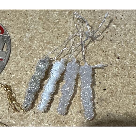 Mixed Lot Mini Christmas Ornaments Wood & Plastic Vintage Style 40+ Pieces - Picture 2 of 9